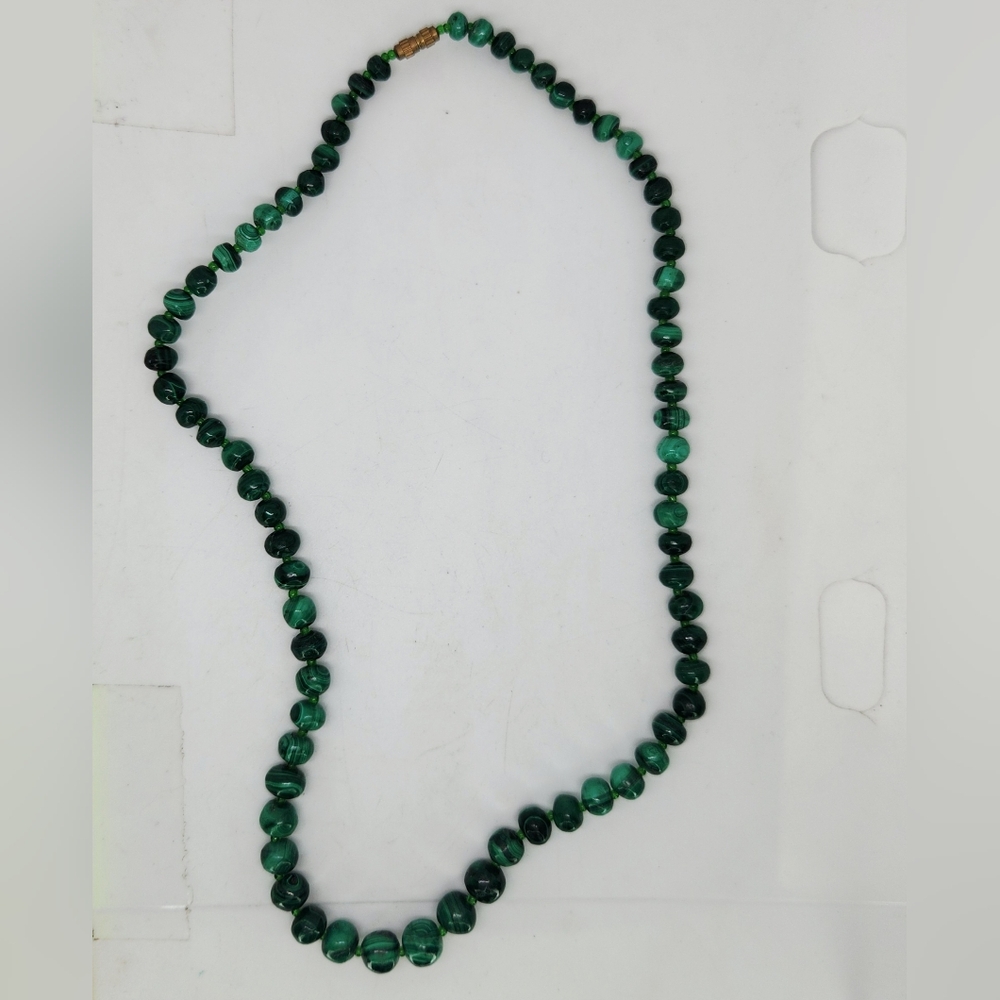Vintage Green Malachite Stone Graduated Beaded Necklace Natural Genuine